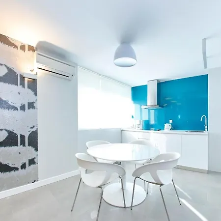 Apartmán With Wifi - 25723 Split